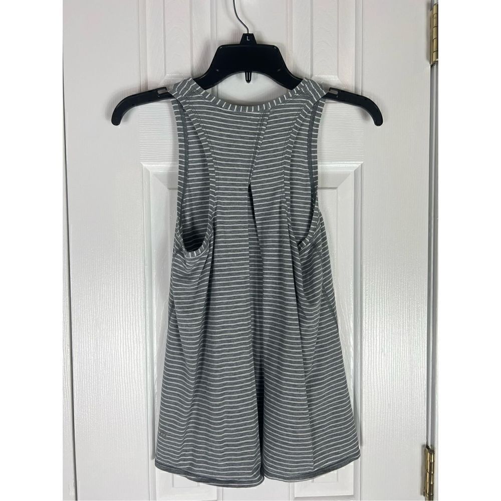 Lululemon Womens Open Back Tank Size 4 - Picture 2 of 3